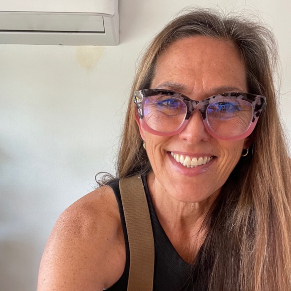 Meet your Posher, Kimberly - Picture 1 of 1